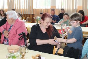 Besidka-ke-dni-matek-17.5.2026 0018